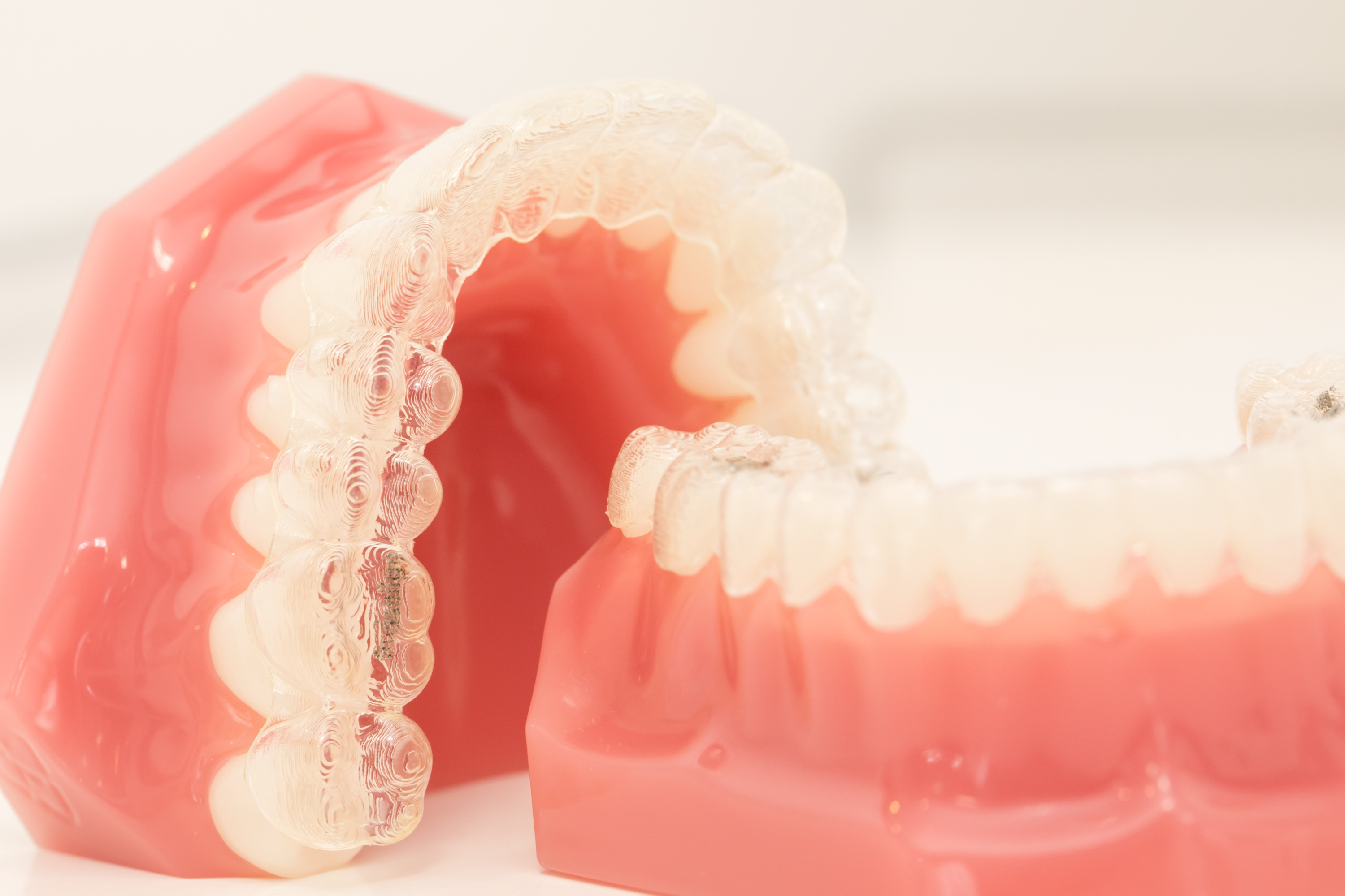 見た目で選ぶなら「マウスピース」